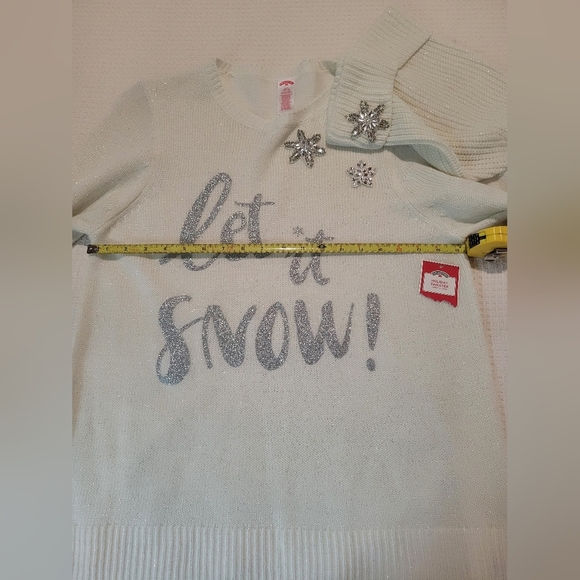 Let It Snow Sweater with Faux Fur Cuffs - Picture 10 of 14